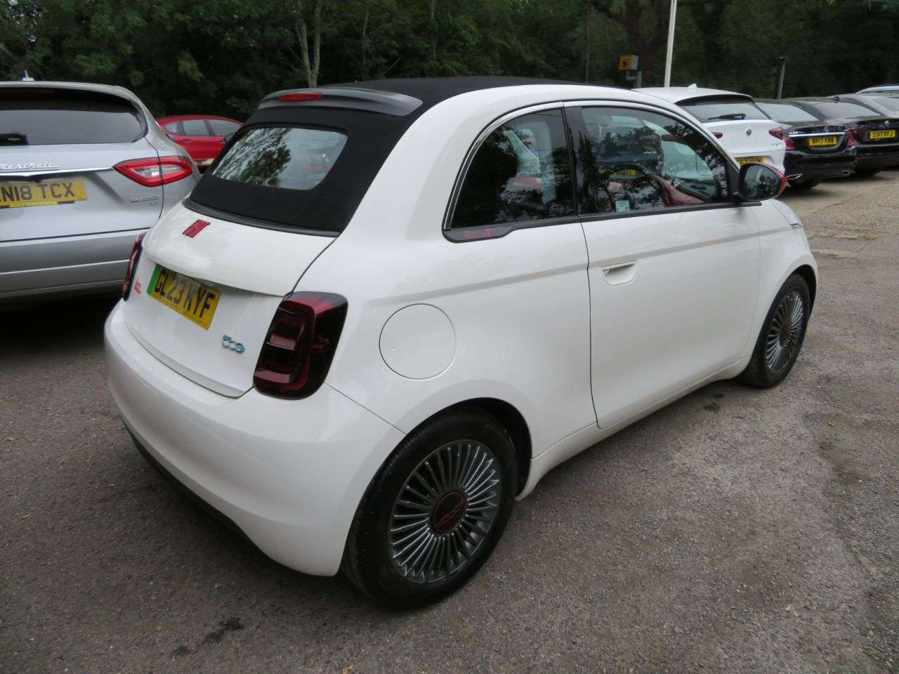 2023 FIAT 500E C 2023 FIAT 500E C