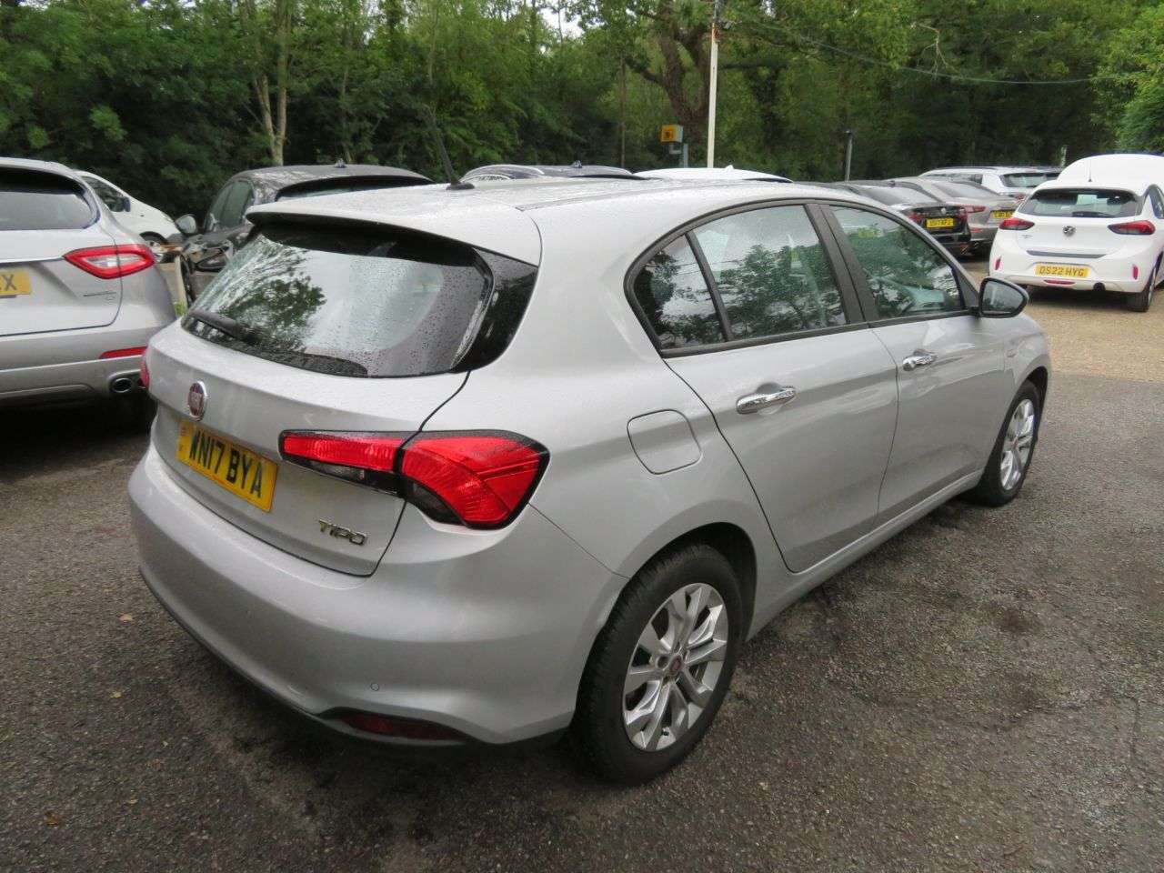 A 2017 FIAT TIPO 1.4 T-Jet Easy Plus Hatchback 5dr Petrol Manual Euro 6 (s/s) (120 bhp) A 2017 FIAT TIPO 1.4 T-Jet Easy Plus Hatchback 5dr Petrol Manual Euro 6 (s/s) (120 bhp)