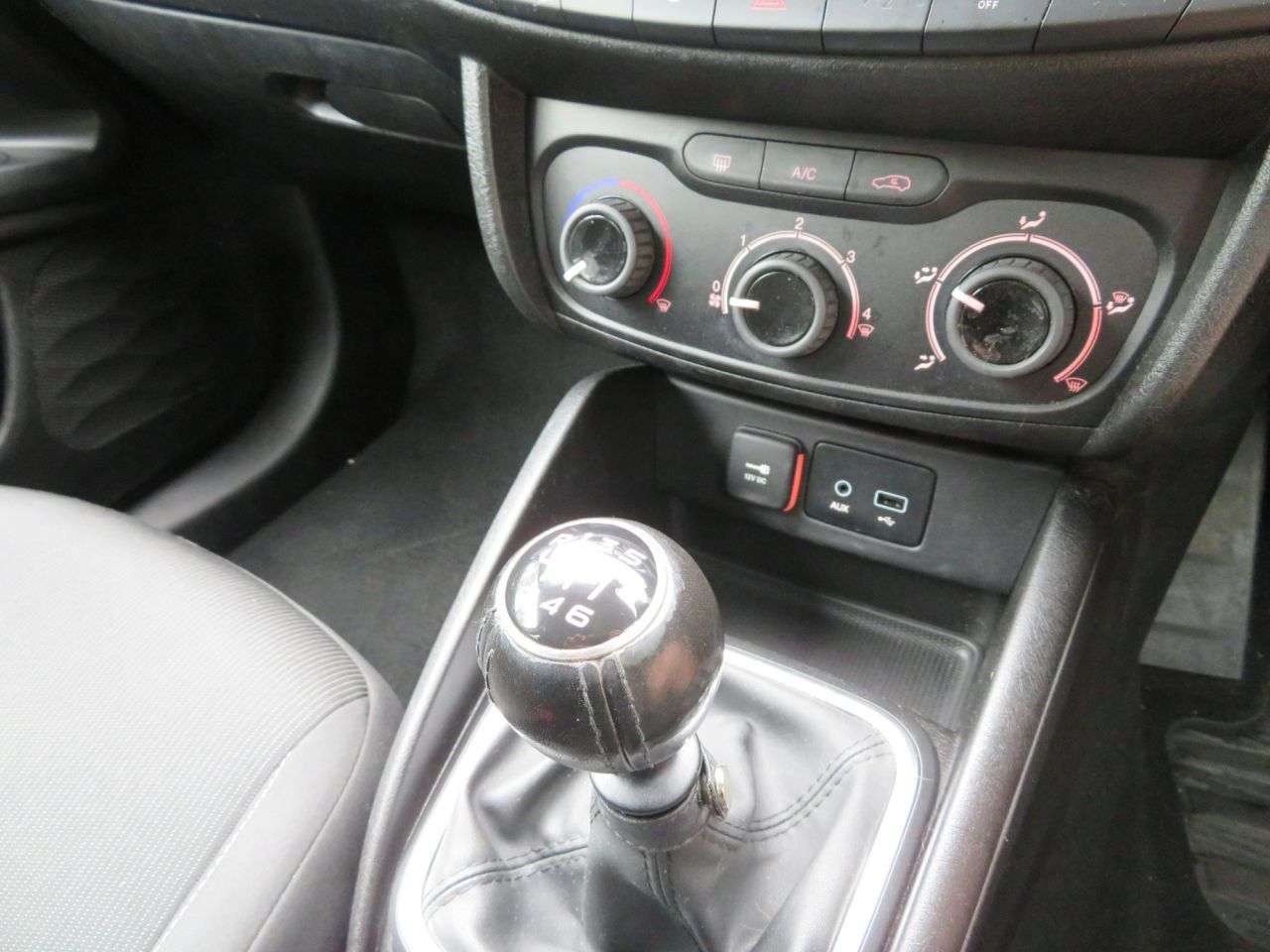 2017 FIAT TIPO 2017 FIAT TIPO