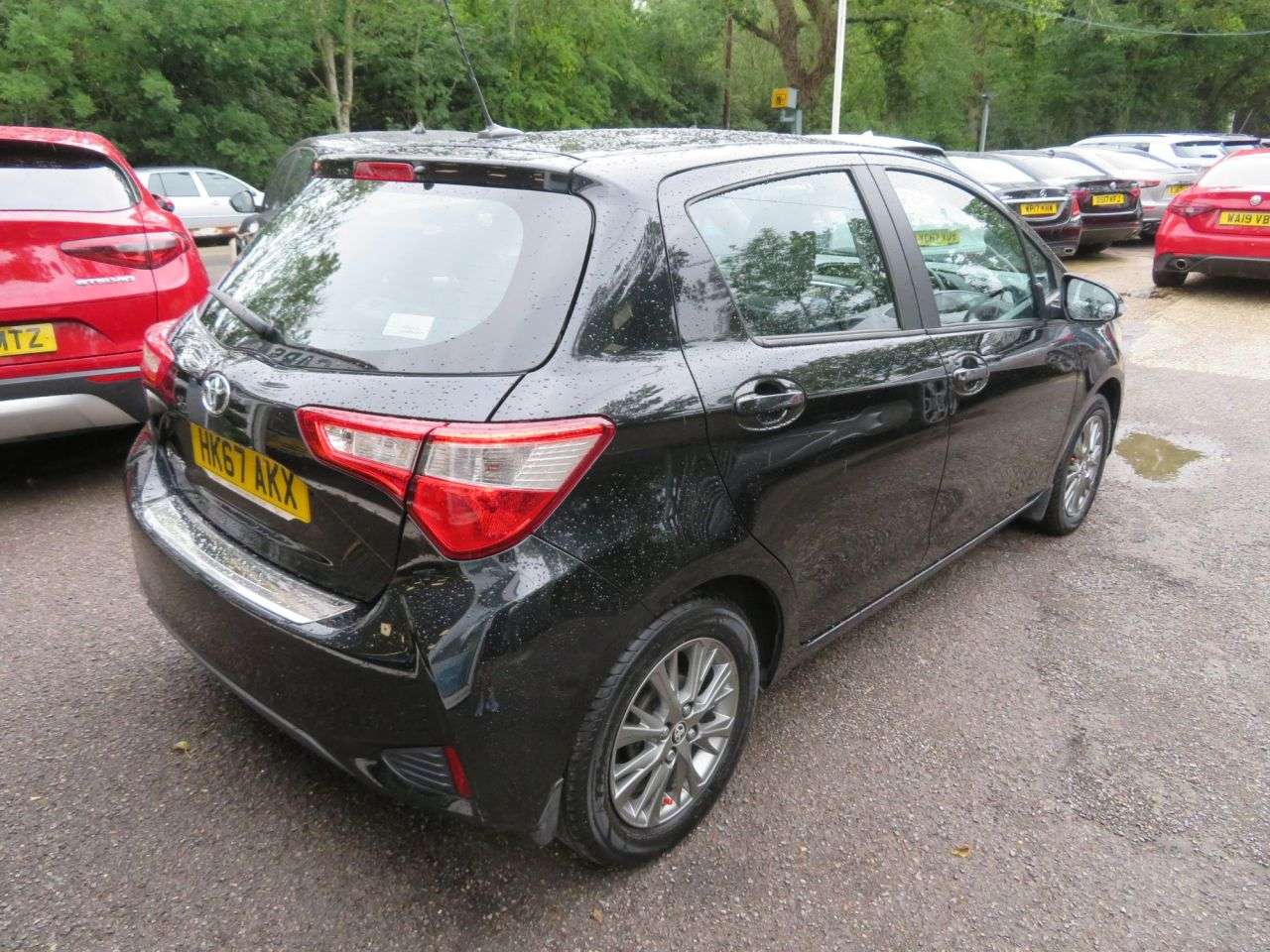 A 2018 TOYOTA YARIS 1.5 VVT-i Icon Tech Hatchback 5dr Petrol Manual Euro 6 (111 ps) NAVIGATION A 2018 TOYOTA YARIS 1.5 VVT-i Icon Tech Hatchback 5dr Petrol Manual Euro 6 (111 ps) NAVIGATION