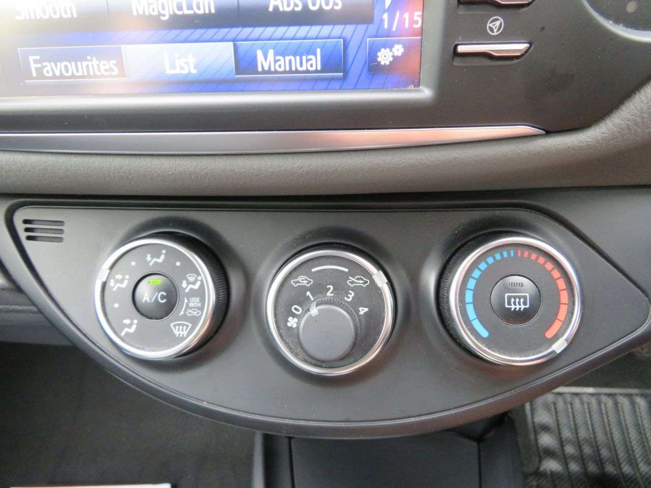 2018 TOYOTA YARIS 2018 TOYOTA YARIS