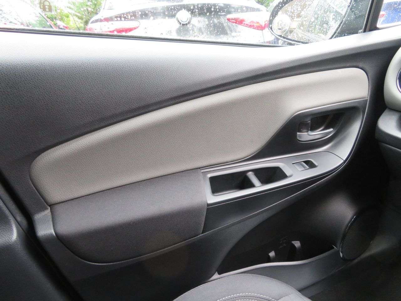 2018 TOYOTA YARIS 2018 TOYOTA YARIS