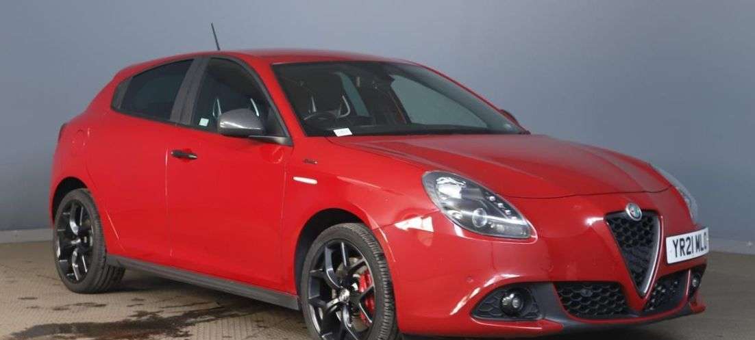 A 2021 ALFA ROMEO GIULIETTA 1.4 TB Sprint Hatchback 5dr Petrol Manual Euro 6 (s/s) (120 bhp) A 2021 ALFA ROMEO GIULIETTA 1.4 TB Sprint Hatchback 5dr Petrol Manual Euro 6 (s/s) (120 bhp)