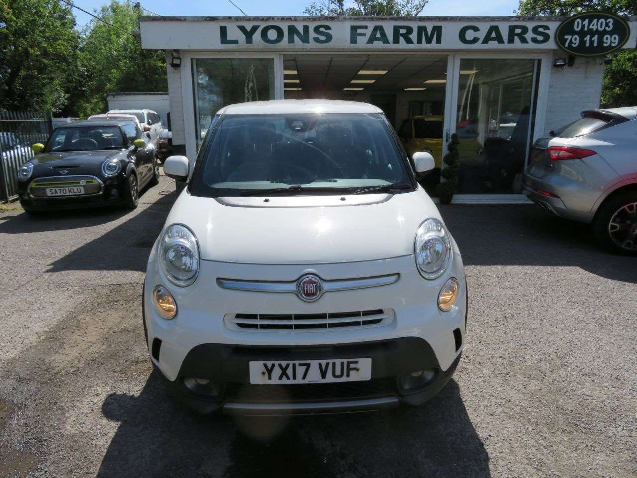 2017 FIAT 500L 2017 FIAT 500L