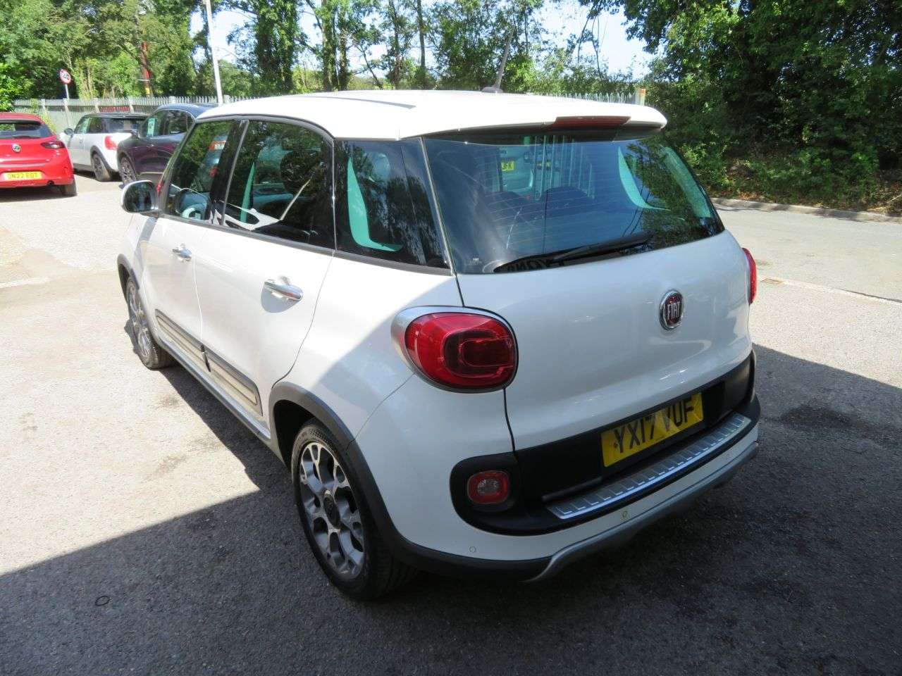 2017 FIAT 500L 2017 FIAT 500L