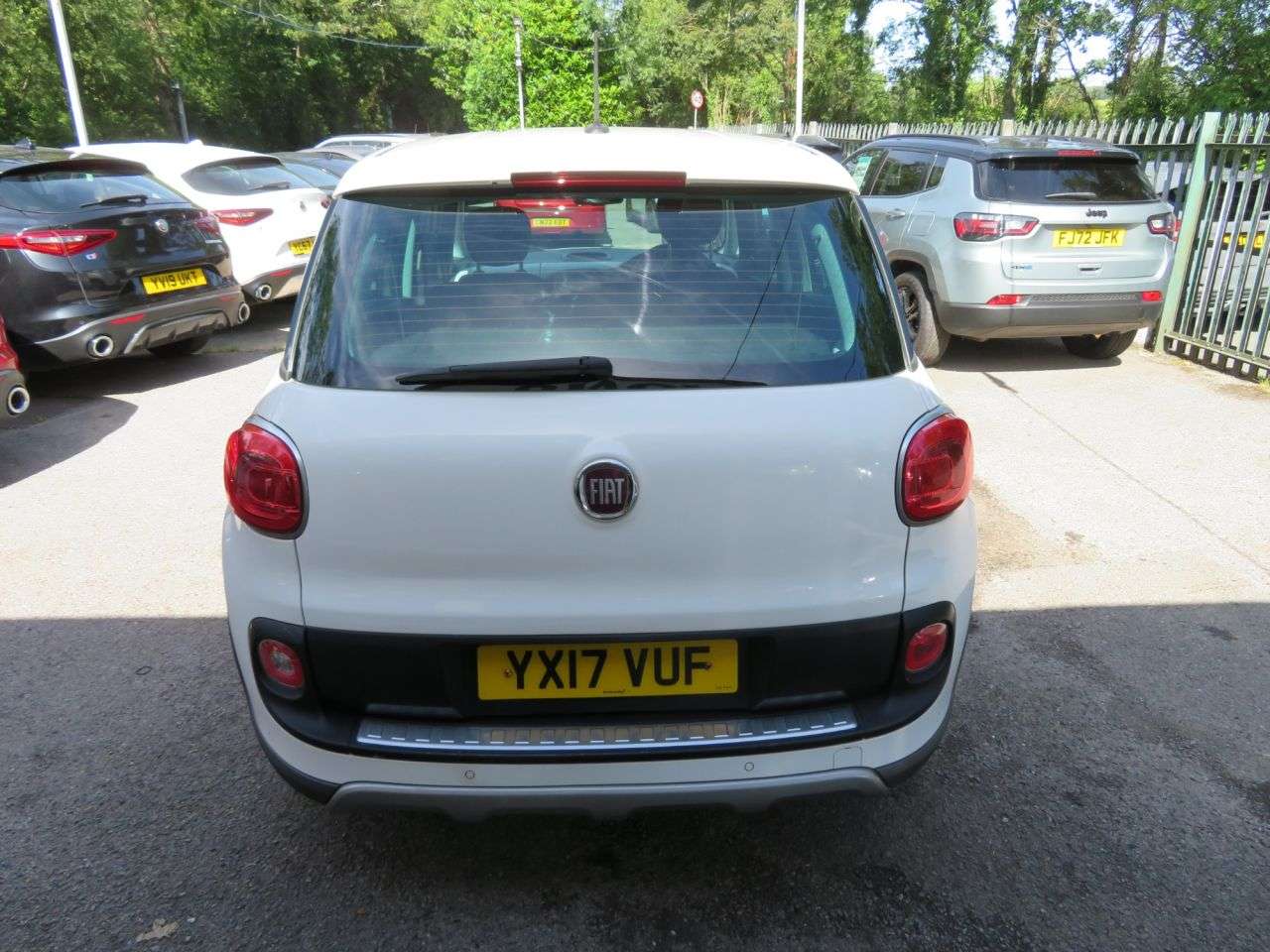 2017 FIAT 500L 2017 FIAT 500L