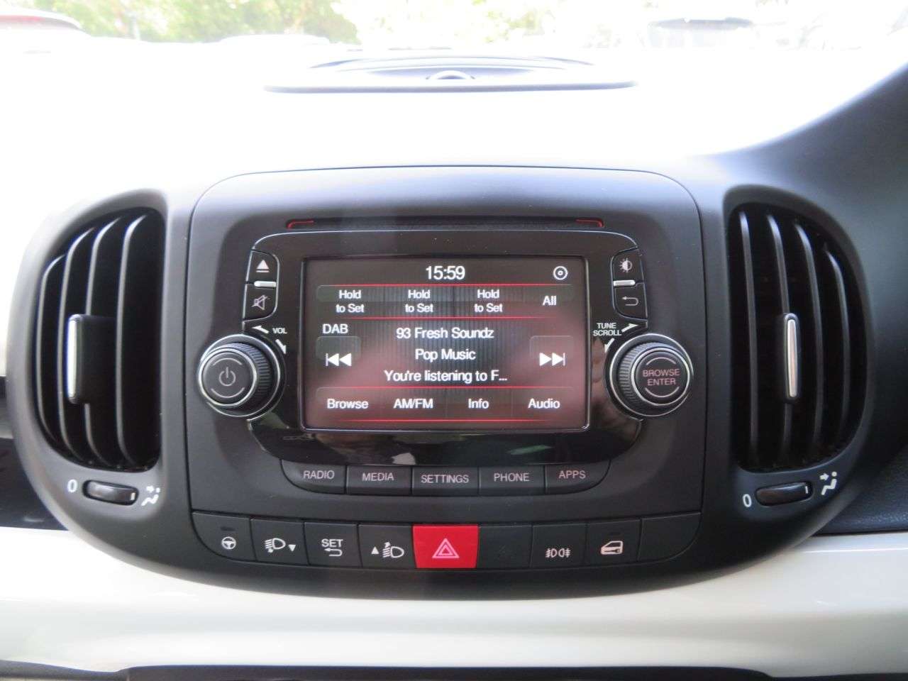 2017 FIAT 500L 2017 FIAT 500L