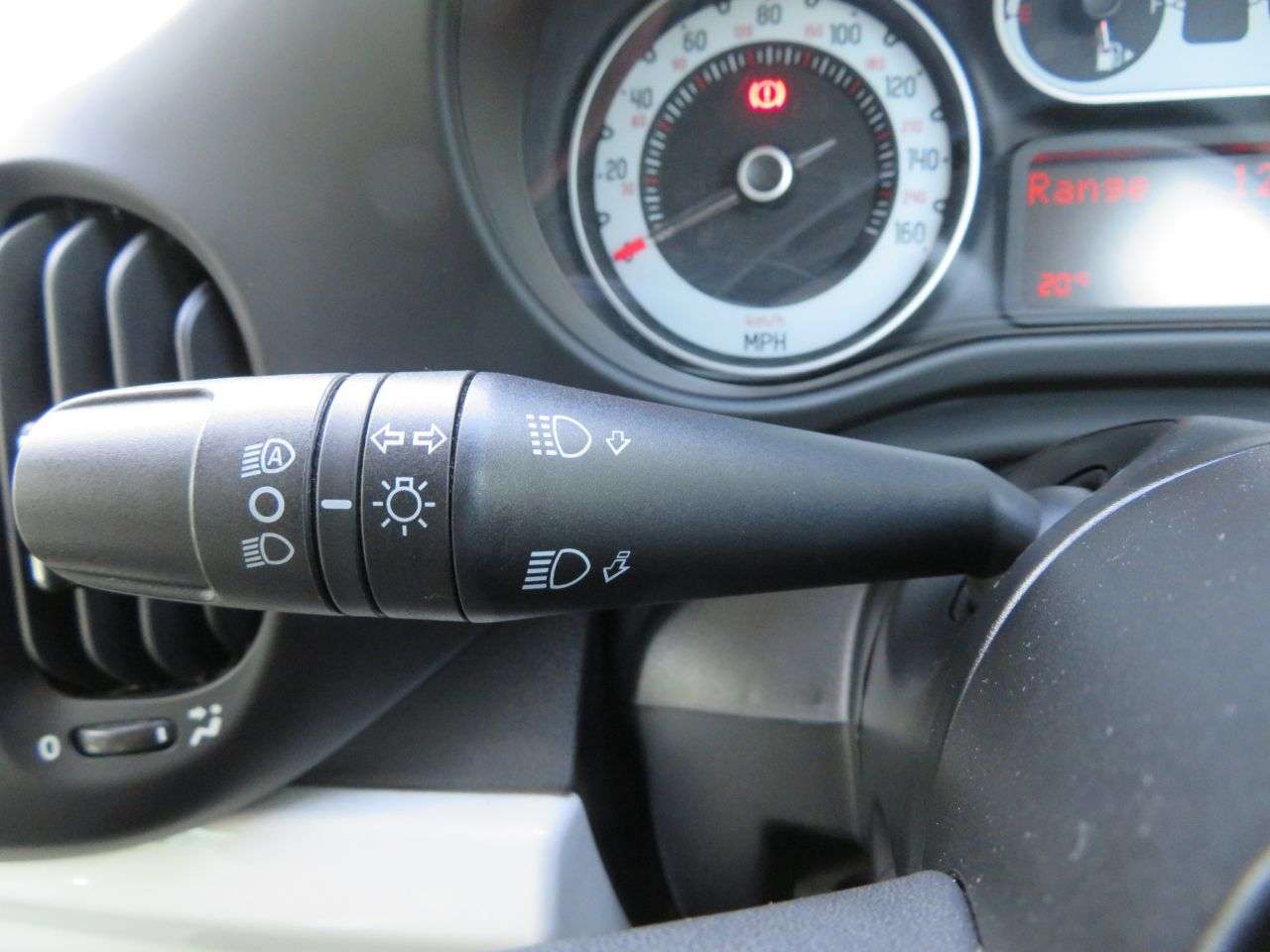 2017 FIAT 500L 2017 FIAT 500L