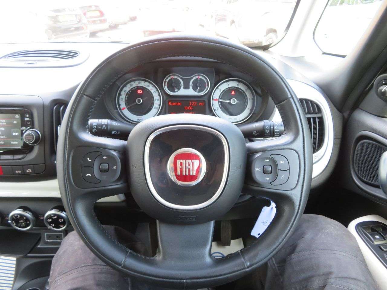 2017 FIAT 500L 2017 FIAT 500L