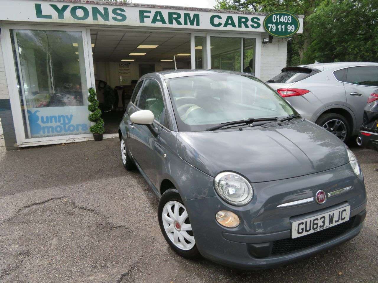 A 2013 FIAT 500 1.2 Colour Therapy Hatchback 3dr Petrol Manual Euro 5 (s/s) (69 bhp) AIR-CO A 2013 FIAT 500 1.2 Colour Therapy Hatchback 3dr Petrol Manual Euro 5 (s/s) (69 bhp) AIR-CO