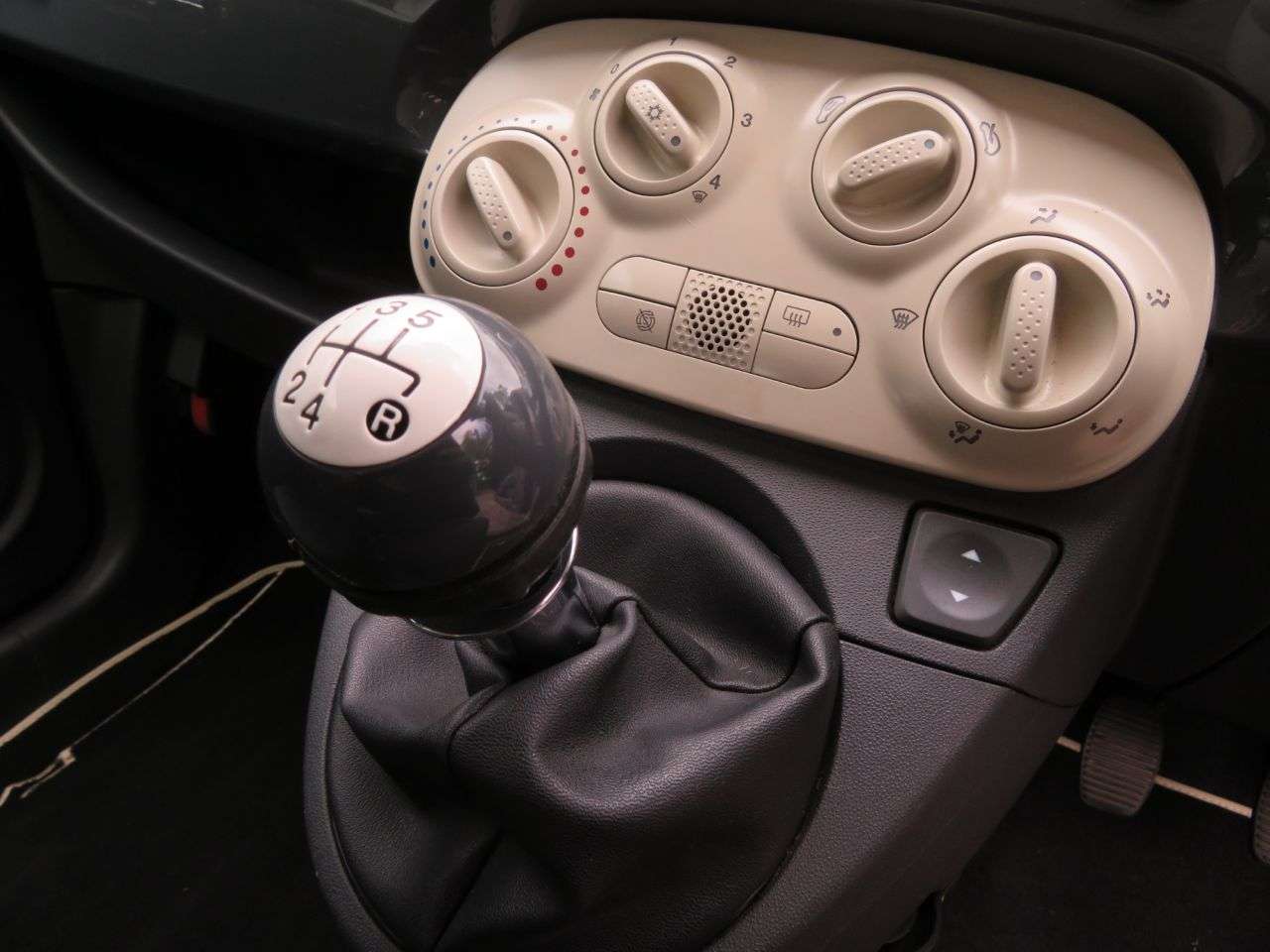 2013 FIAT 500 2013 FIAT 500