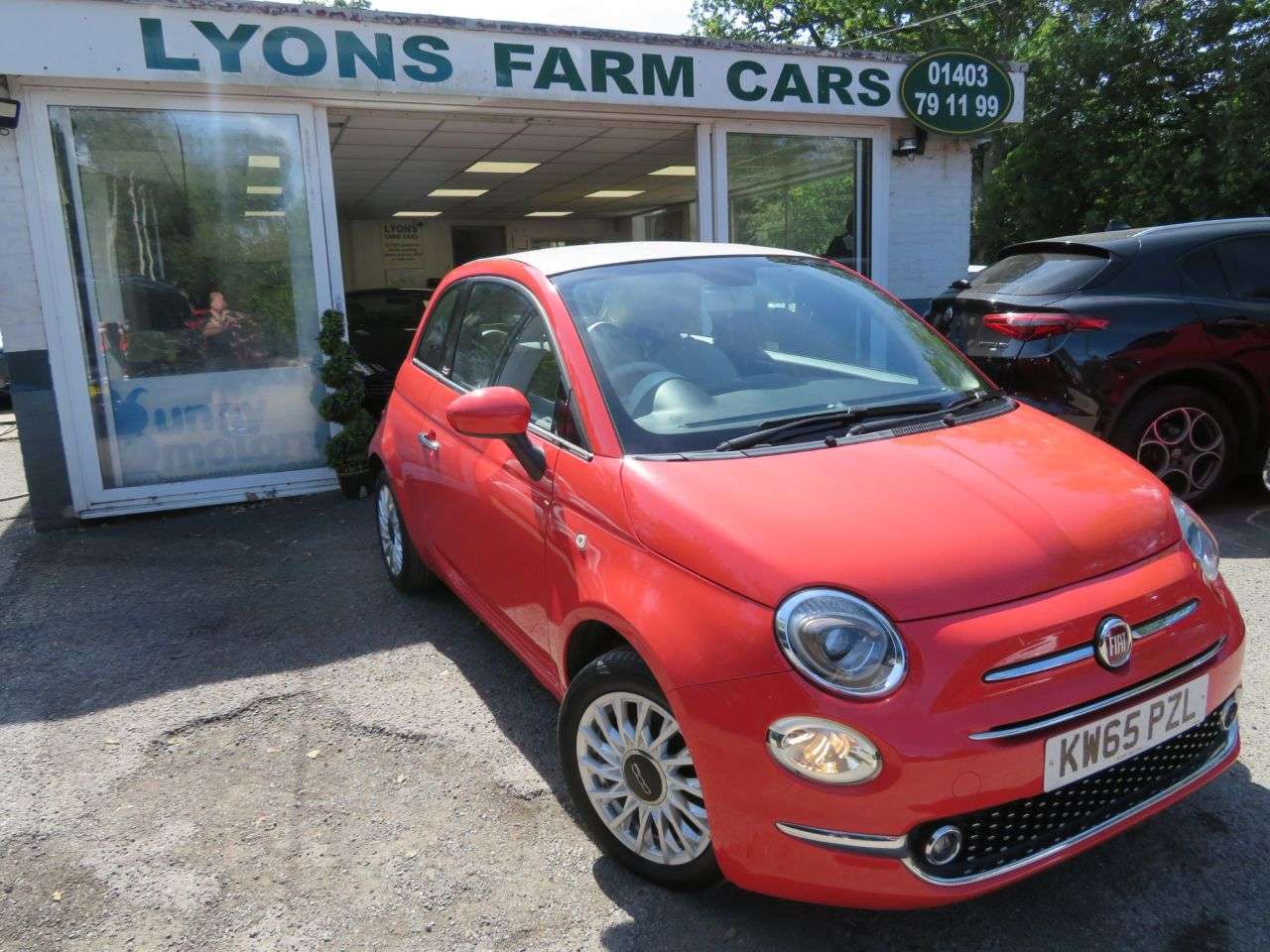 A 2015 FIAT 500C 1.2 Lounge Convertible 2dr Petrol Dualogic Euro 6 (s/s) (69 bhp) Automatic A 2015 FIAT 500C 1.2 Lounge Convertible 2dr Petrol Dualogic Euro 6 (s/s) (69 bhp) Automatic