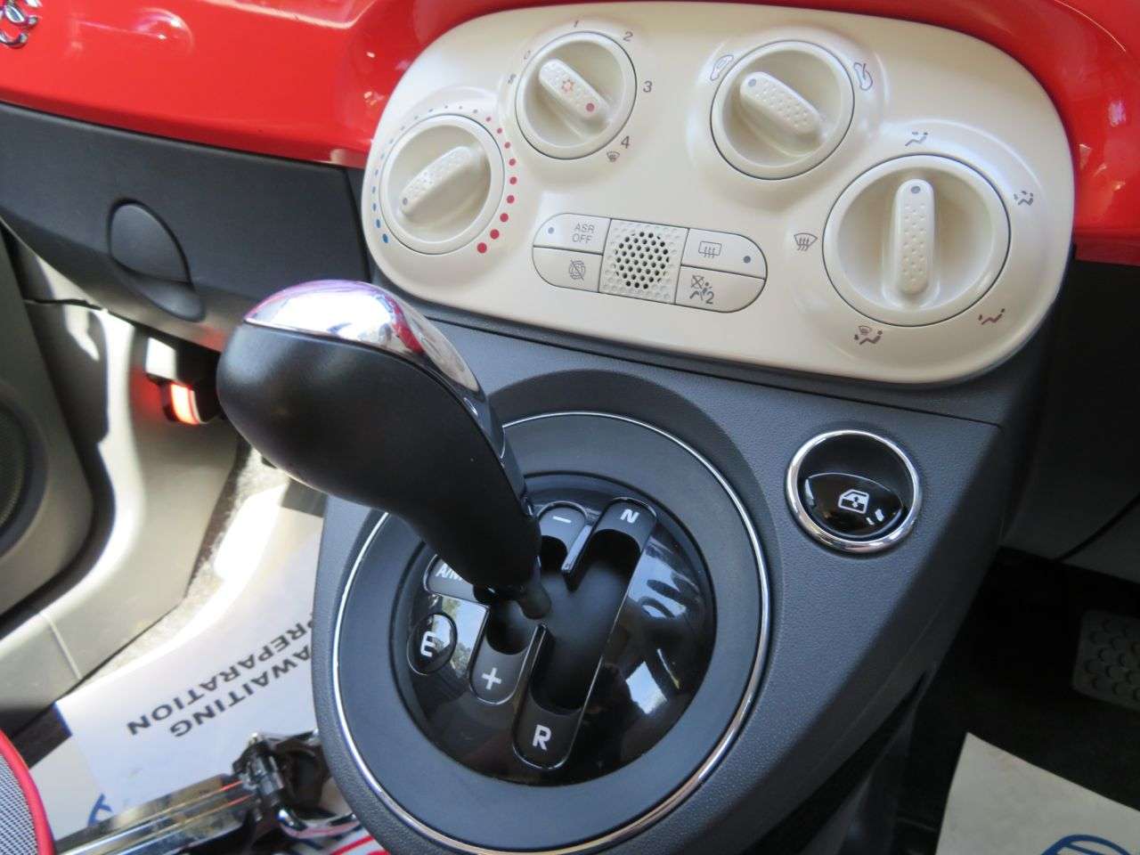 A 2015 FIAT 500C 1.2 Lounge Convertible 2dr Petrol Dualogic Euro 6 (s/s) (69 bhp) Automatic A 2015 FIAT 500C 1.2 Lounge Convertible 2dr Petrol Dualogic Euro 6 (s/s) (69 bhp) Automatic