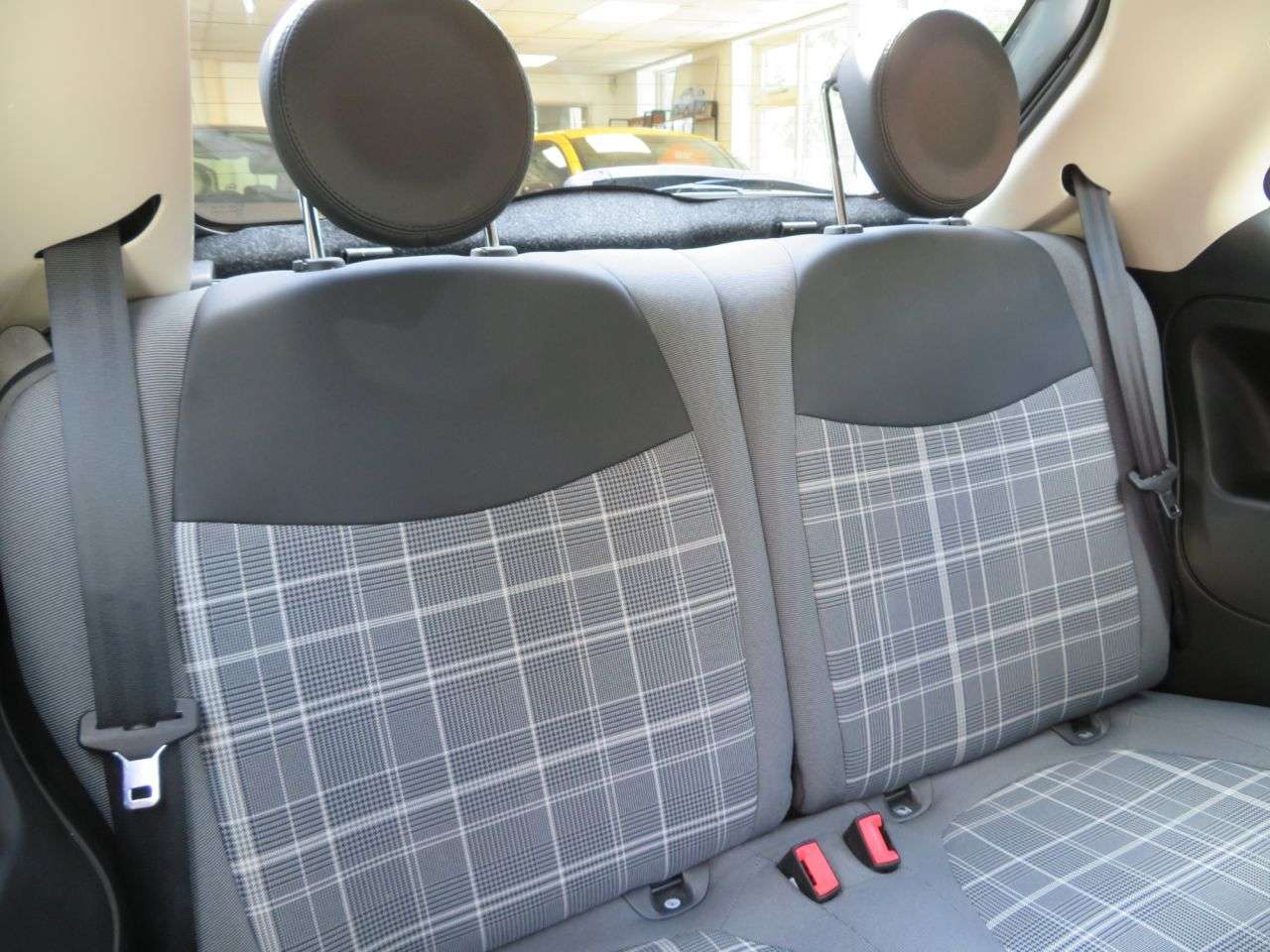 2018 FIAT 500 2018 FIAT 500