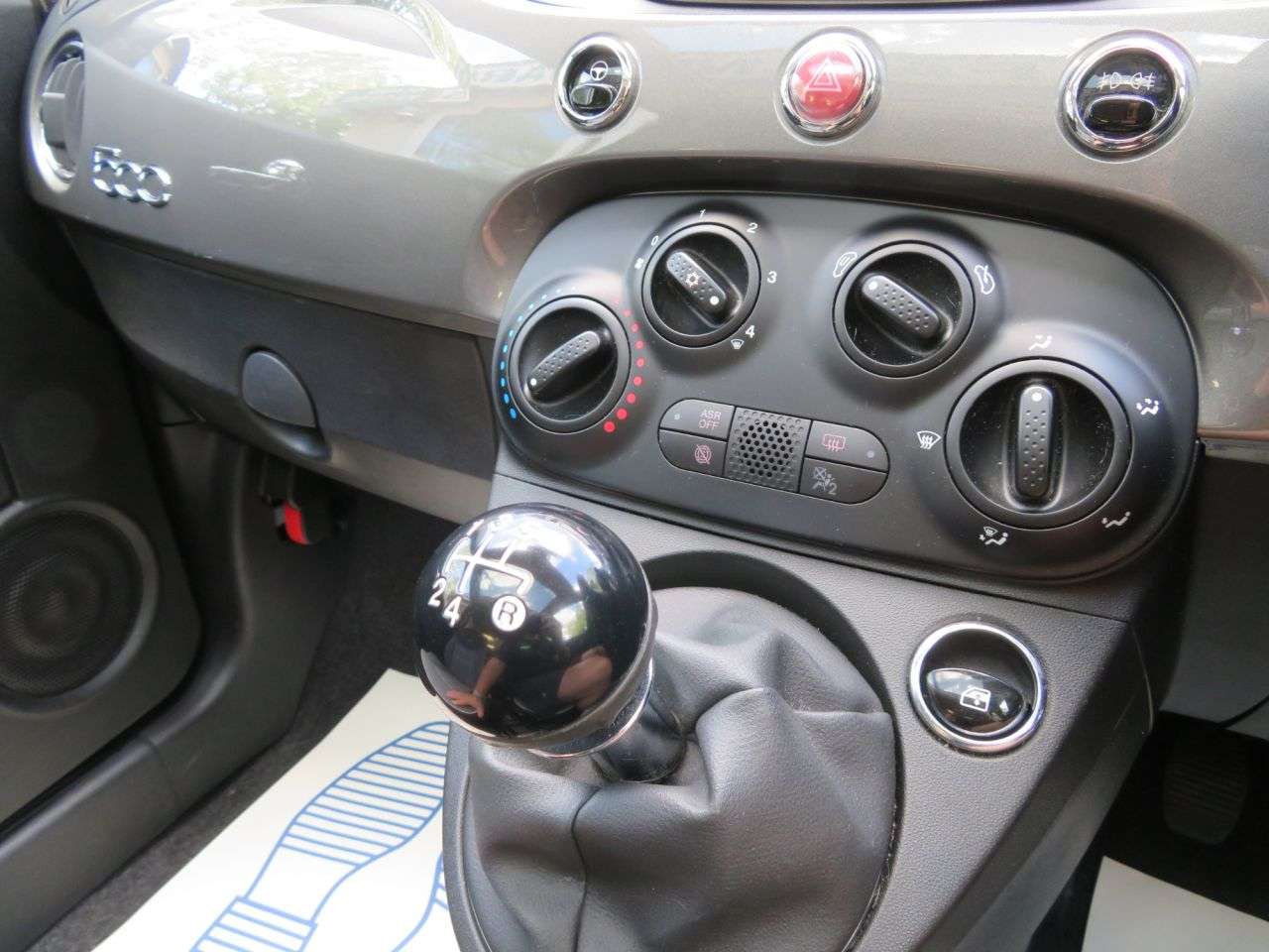 2018 FIAT 500 2018 FIAT 500