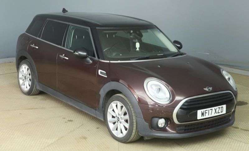 A 2017 MINI CLUBMAN 1.5 Cooper Estate 6dr Petrol Manual Euro 6 (s/s) (136 ps) A 2017 MINI CLUBMAN 1.5 Cooper Estate 6dr Petrol Manual Euro 6 (s/s) (136 ps)