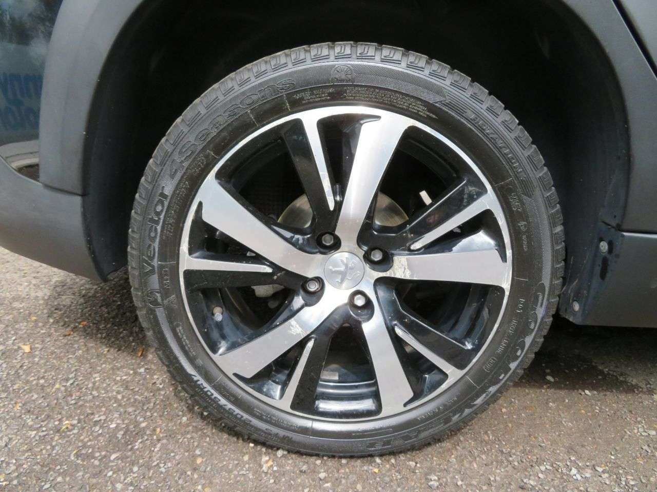 2018 PEUGEOT 2008 2018 PEUGEOT 2008