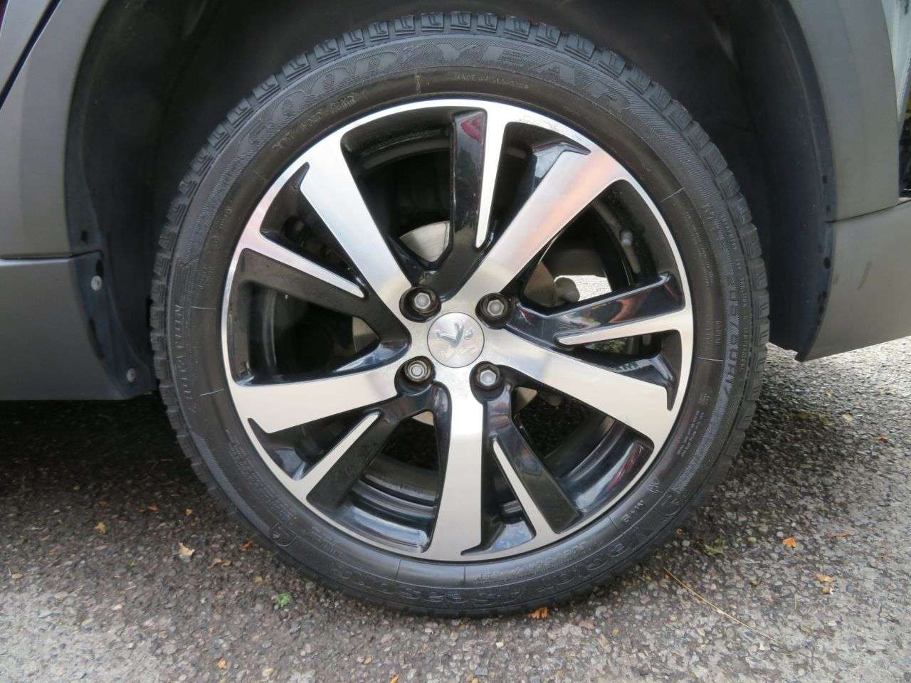 2018 PEUGEOT 2008 2018 PEUGEOT 2008