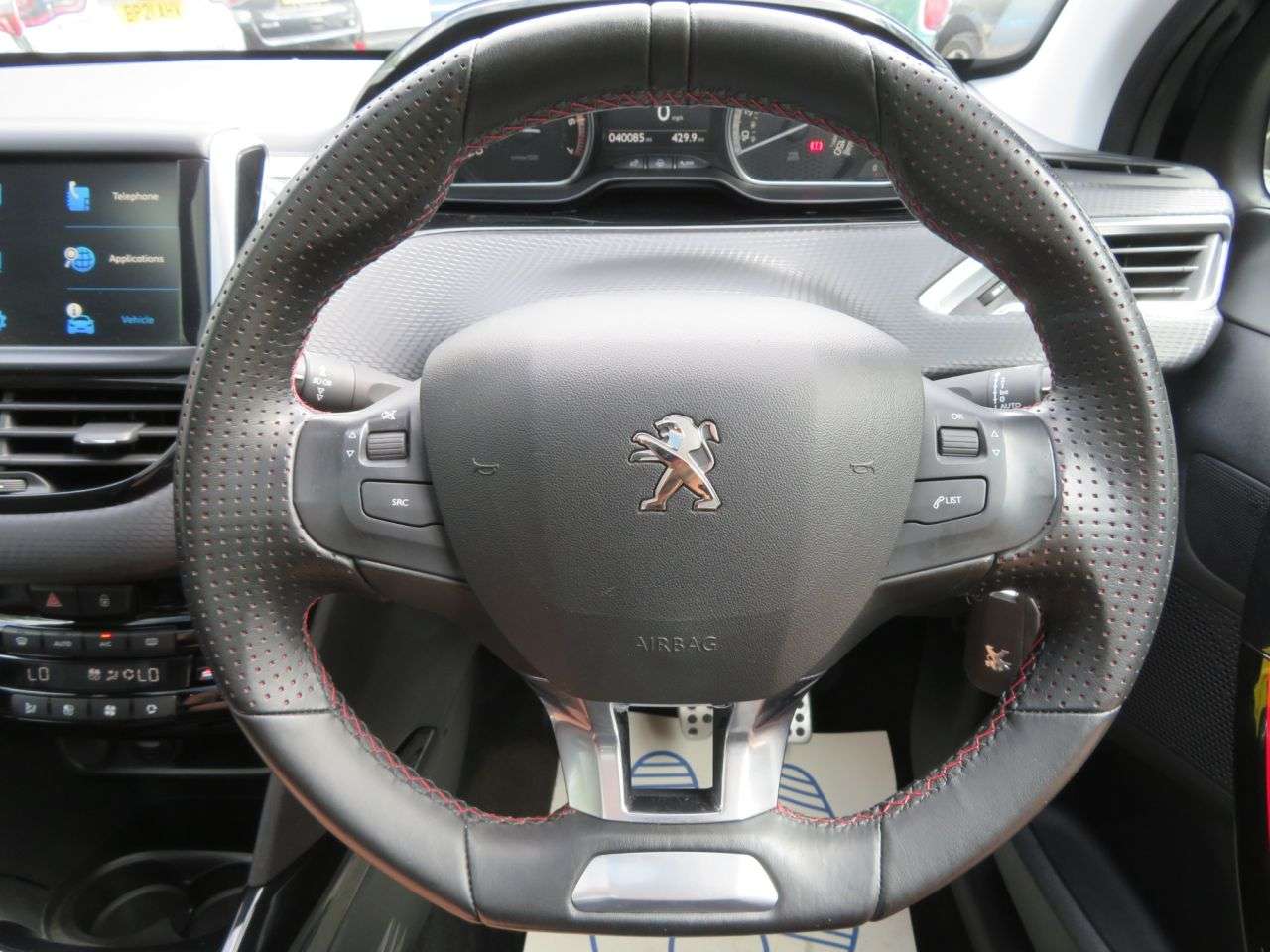 2018 PEUGEOT 2008 2018 PEUGEOT 2008