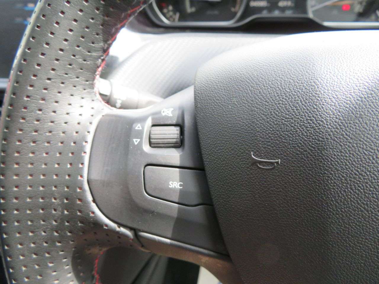 2018 PEUGEOT 2008 2018 PEUGEOT 2008