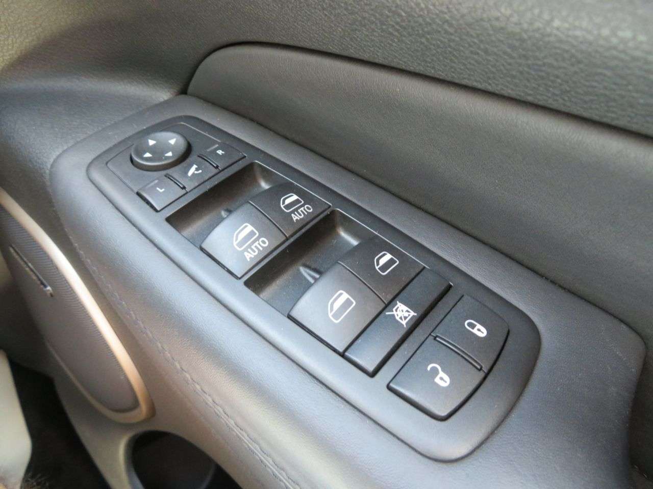 2015 JEEP GRAND CHEROKEE 2015 JEEP GRAND CHEROKEE