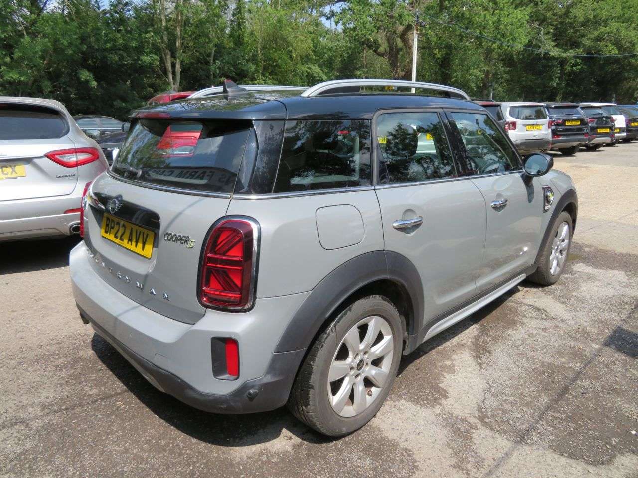A 2022 MINI COUNTRYMAN 1.5 10kWh Cooper SE Classic SUV 5dr Petrol Plug-in Hybrid Automatic ALL4 Eu A 2022 MINI COUNTRYMAN 1.5 10kWh Cooper SE Classic SUV 5dr Petrol Plug-in Hybrid Automatic ALL4 Eu