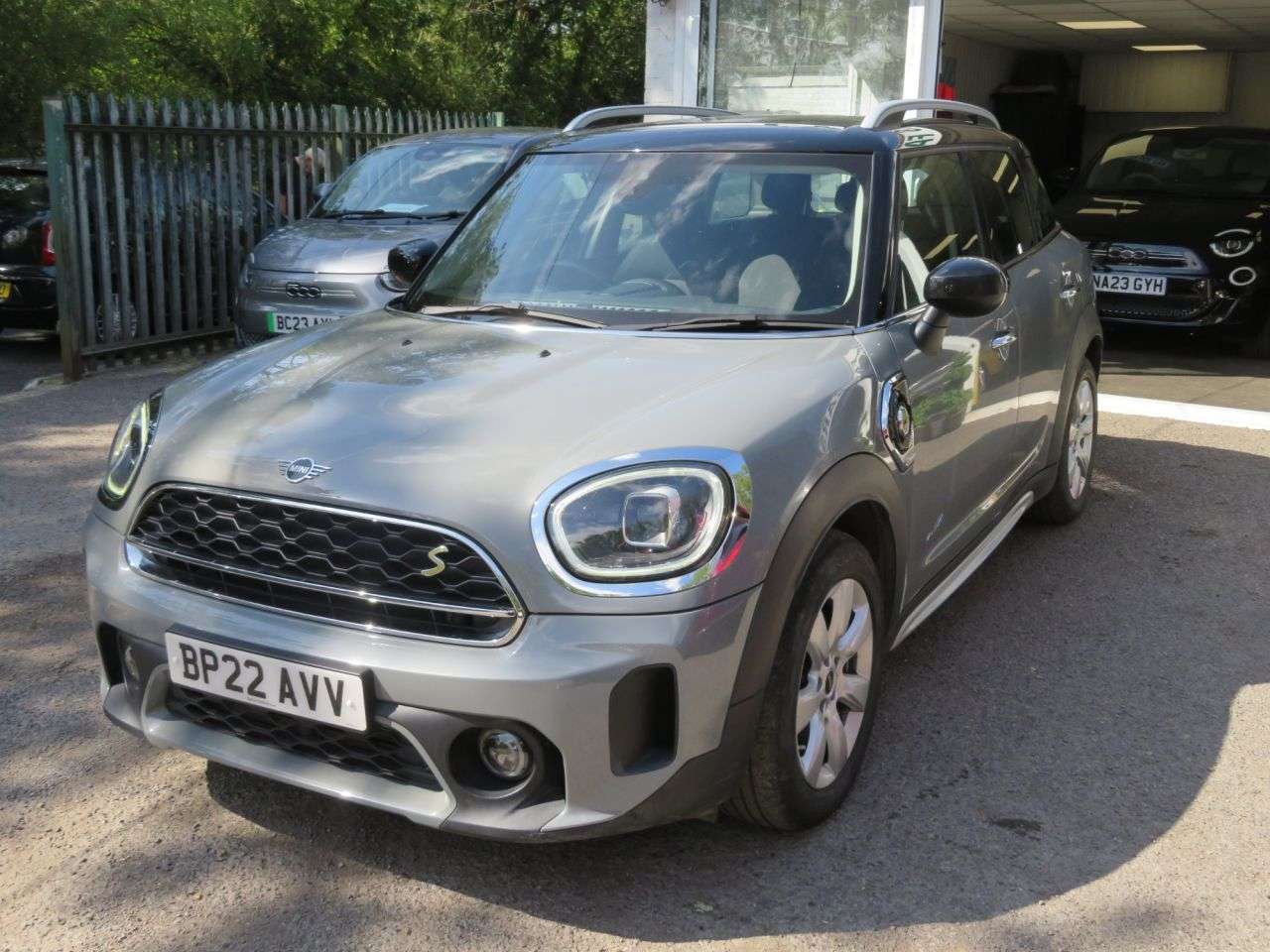 A 2022 MINI COUNTRYMAN 1.5 10kWh Cooper SE Classic SUV 5dr Petrol Plug-in Hybrid Automatic ALL4 Eu A 2022 MINI COUNTRYMAN 1.5 10kWh Cooper SE Classic SUV 5dr Petrol Plug-in Hybrid Automatic ALL4 Eu