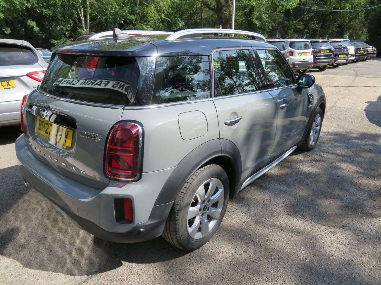 A 2022 MINI COUNTRYMAN 1.5 10kWh Cooper SE Classic SUV 5dr Petrol Plug-in Hybrid Automatic ALL4 Eu A 2022 MINI COUNTRYMAN 1.5 10kWh Cooper SE Classic SUV 5dr Petrol Plug-in Hybrid Automatic ALL4 Eu
