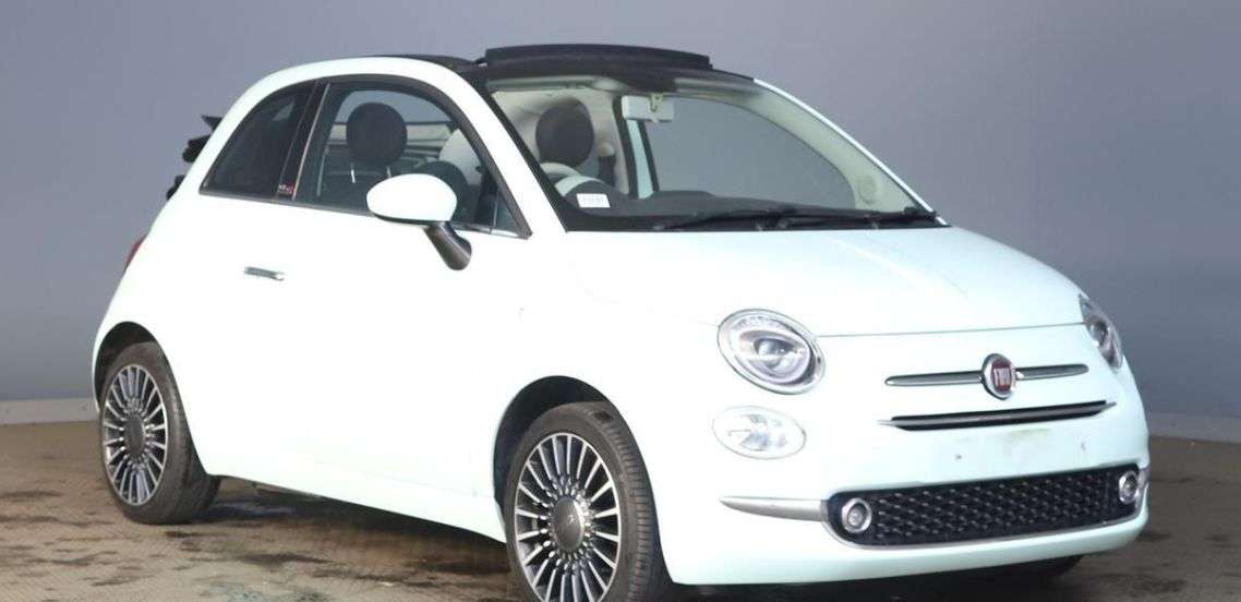 A 2016 FIAT 500C 1.2 ECO Lounge Convertible 2dr Petrol Manual Euro 6 (s/s) (69 bhp) *£1,950 A 2016 FIAT 500C 1.2 ECO Lounge Convertible 2dr Petrol Manual Euro 6 (s/s) (69 bhp) *£1,950
