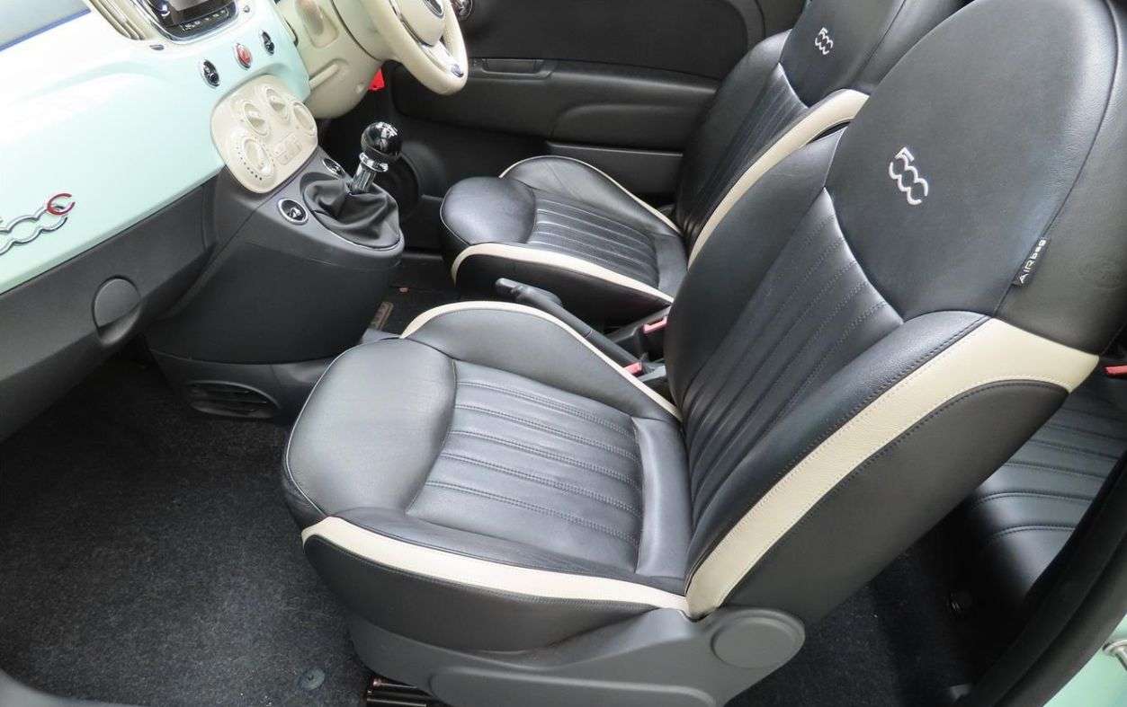 A 2016 FIAT 500C 1.2 ECO Lounge Convertible 2dr Petrol Manual Euro 6 (s/s) (69 bhp) *£1,950 A 2016 FIAT 500C 1.2 ECO Lounge Convertible 2dr Petrol Manual Euro 6 (s/s) (69 bhp) *£1,950