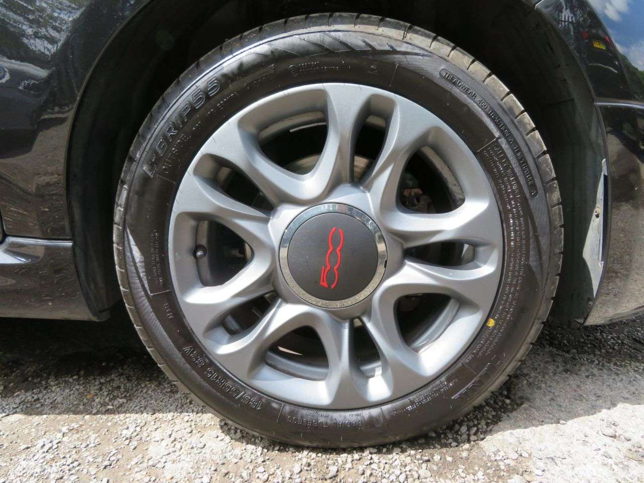 2017 FIAT 500 2017 FIAT 500