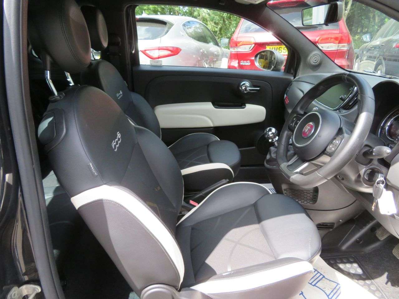 2017 FIAT 500 2017 FIAT 500