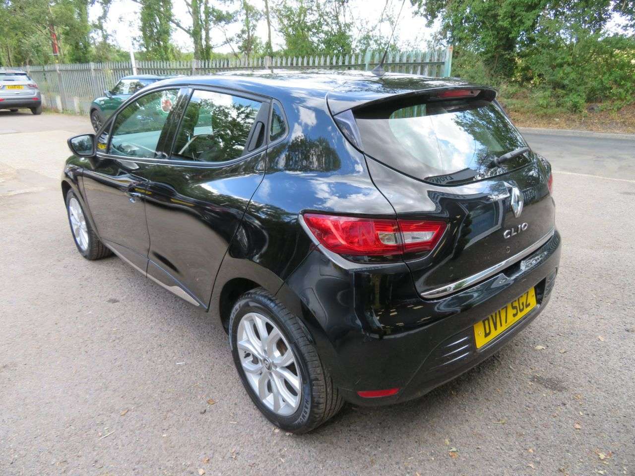 2017 RENAULT CLIO 2017 RENAULT CLIO