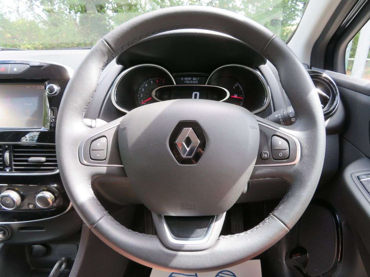 2017 RENAULT CLIO 2017 RENAULT CLIO