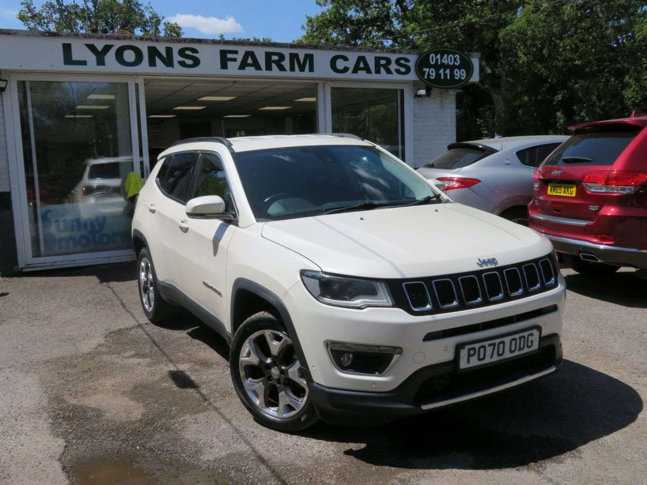 A 2020 JEEP COMPASS 1.4T MultiAirII Limited SUV 5dr Petrol Manual Euro 6 (s/s) (140 ps) FULL LE A 2020 JEEP COMPASS 1.4T MultiAirII Limited SUV 5dr Petrol Manual Euro 6 (s/s) (140 ps) FULL LE