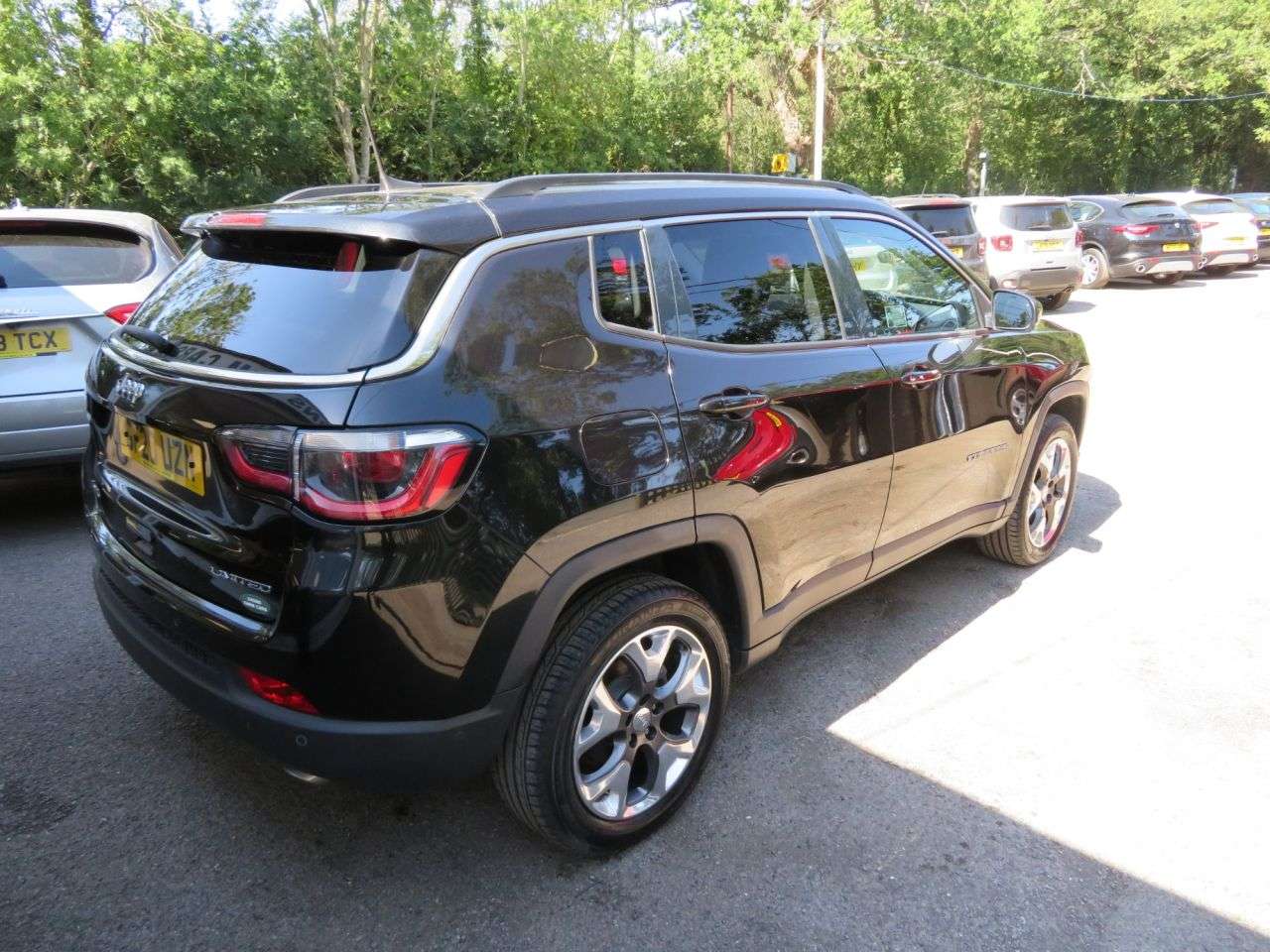 A 2020 JEEP COMPASS 1.4T MultiAirII Limited SUV 5dr Petrol Automatic 4 Wheel Drive Euro 6 (s/s) A 2020 JEEP COMPASS 1.4T MultiAirII Limited SUV 5dr Petrol Automatic 4 Wheel Drive Euro 6 (s/s)