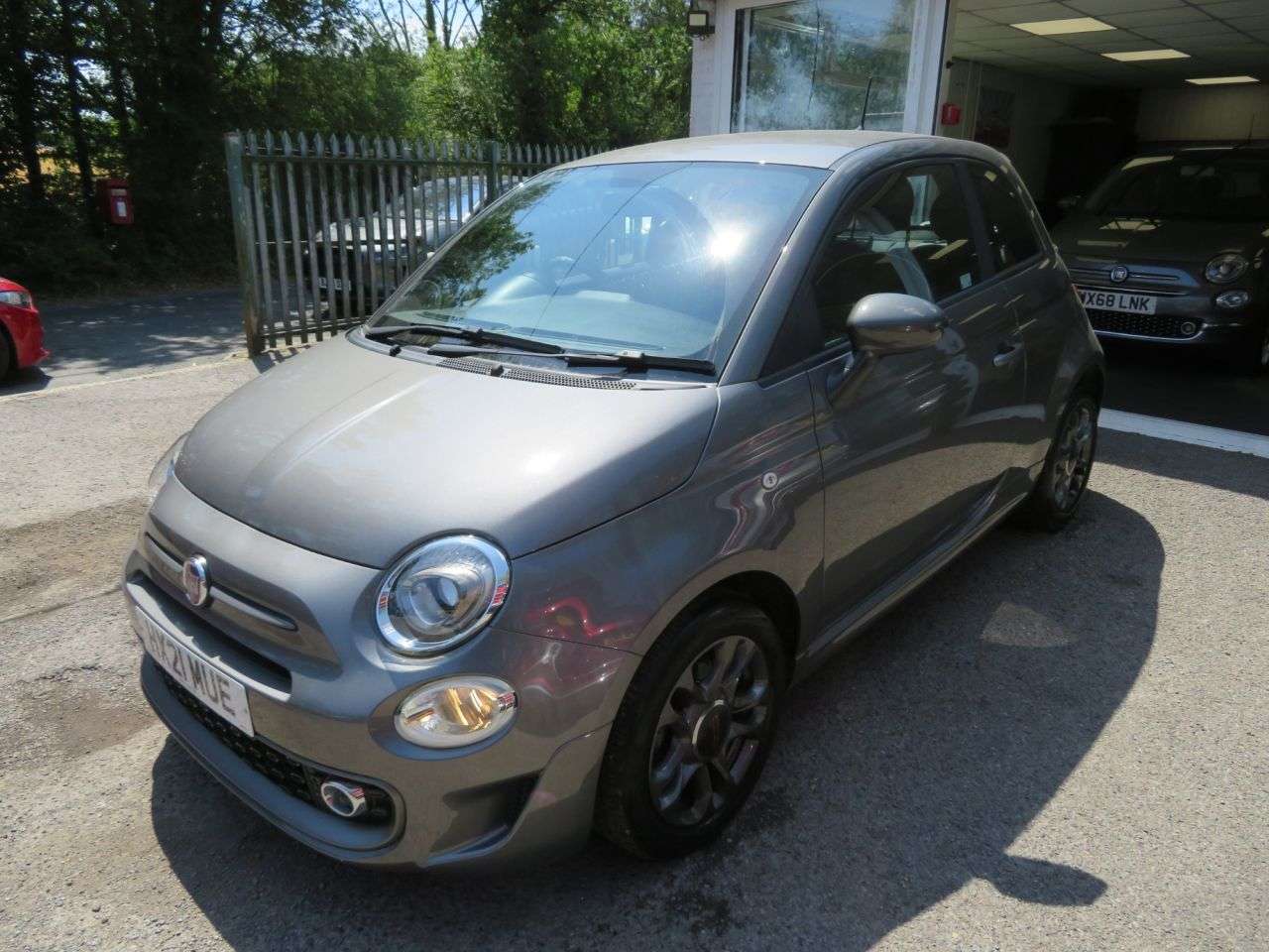 2021 FIAT 500 2021 FIAT 500