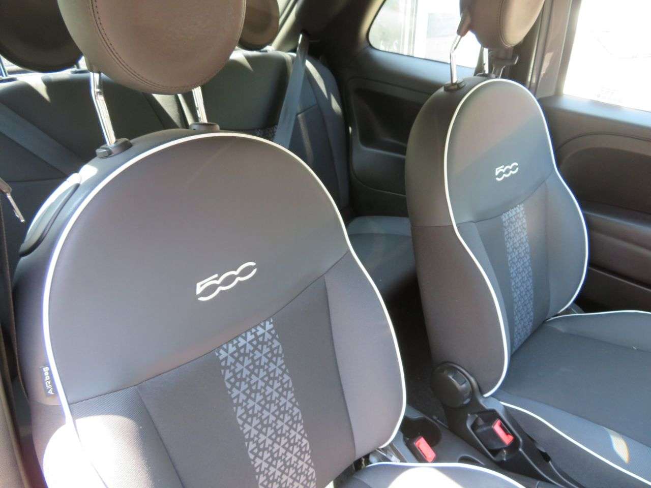 2021 FIAT 500 2021 FIAT 500
