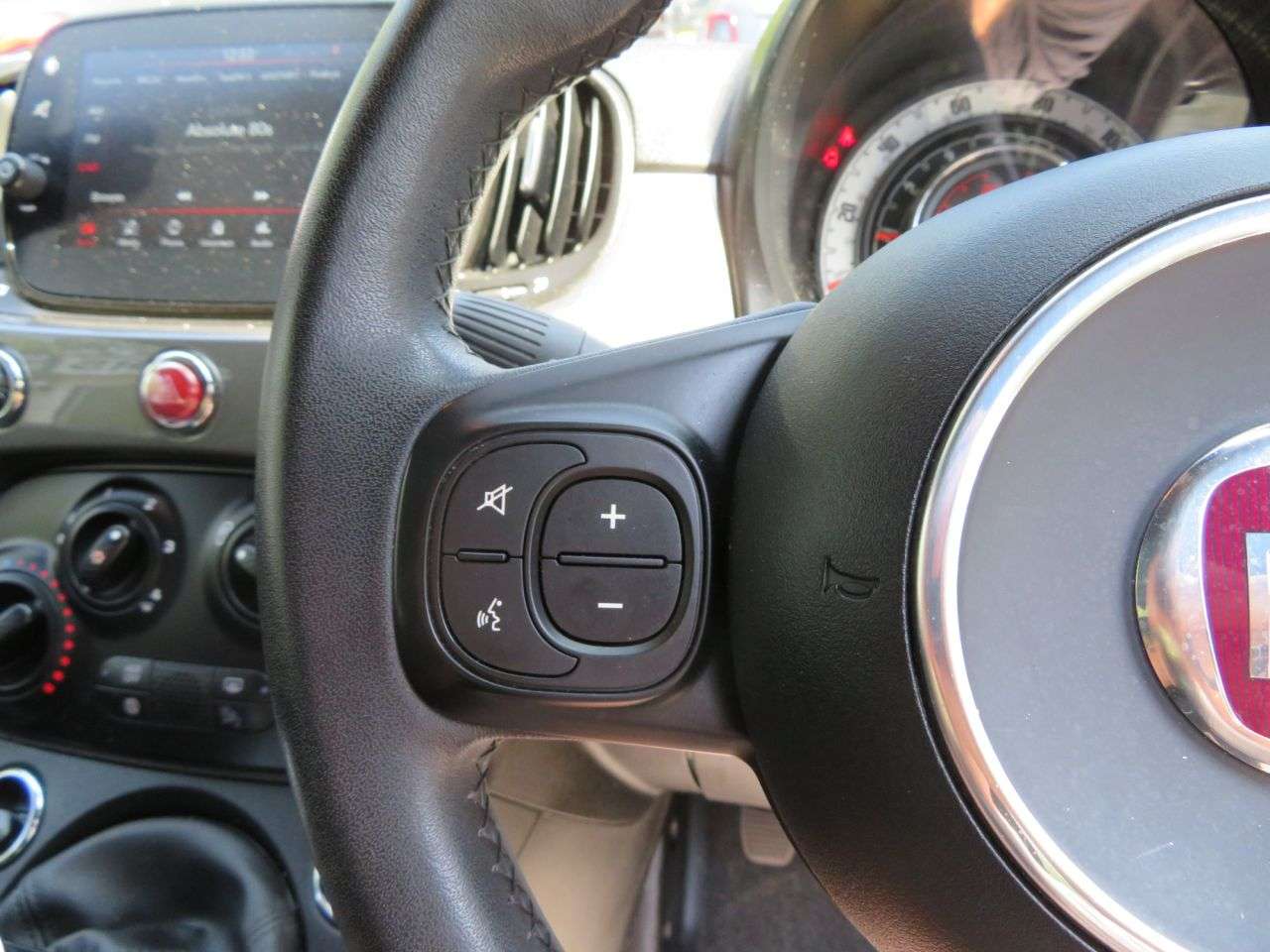 2021 FIAT 500 2021 FIAT 500