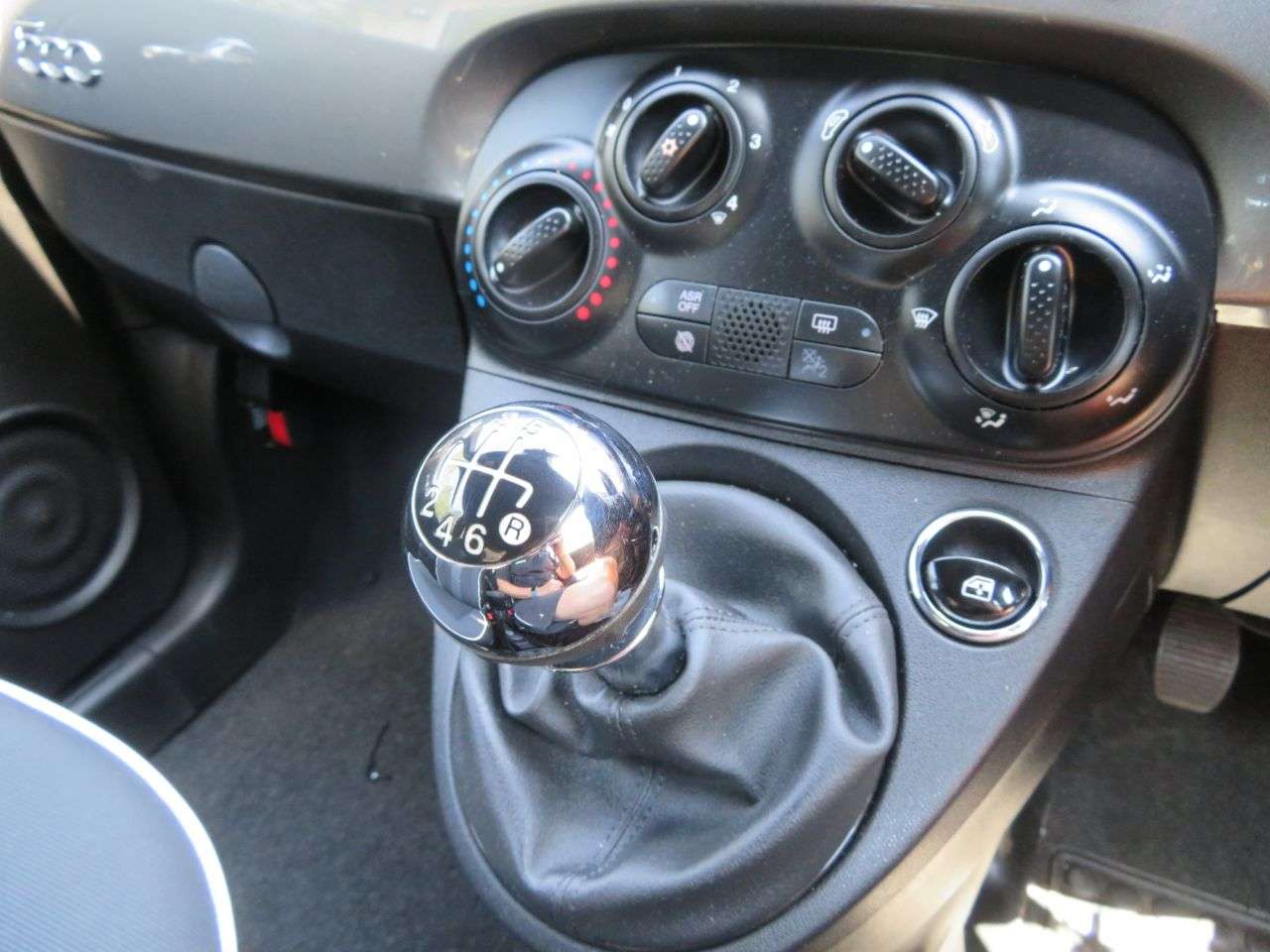 2021 FIAT 500 2021 FIAT 500