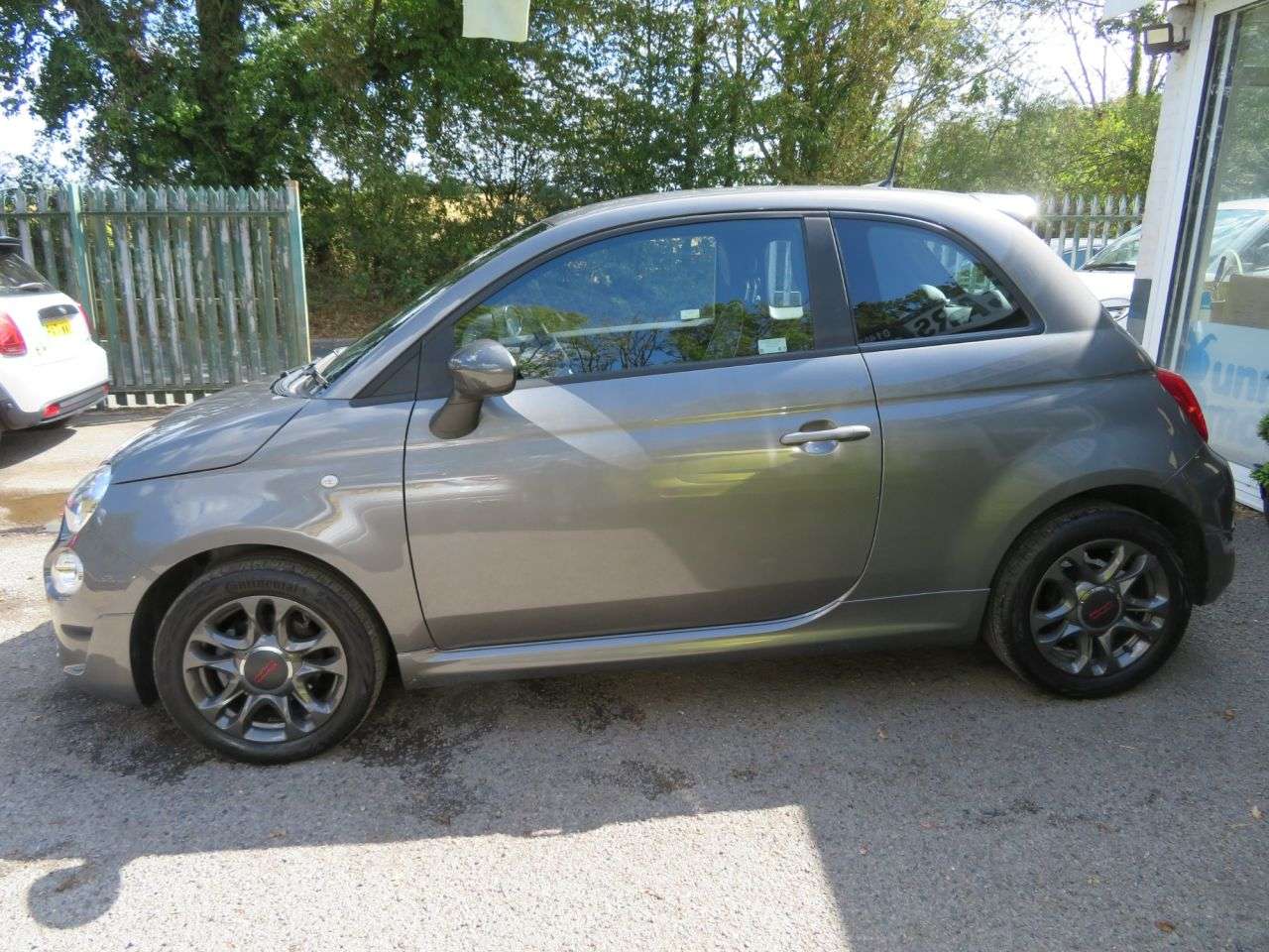 2021 FIAT 500 2021 FIAT 500