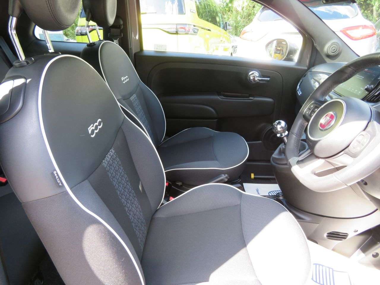 2021 FIAT 500 2021 FIAT 500