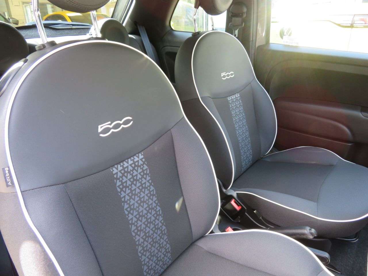 2021 FIAT 500 2021 FIAT 500