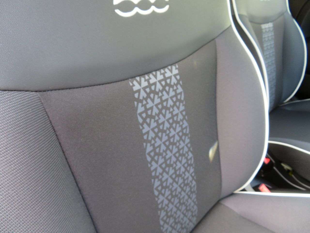 2021 FIAT 500 2021 FIAT 500