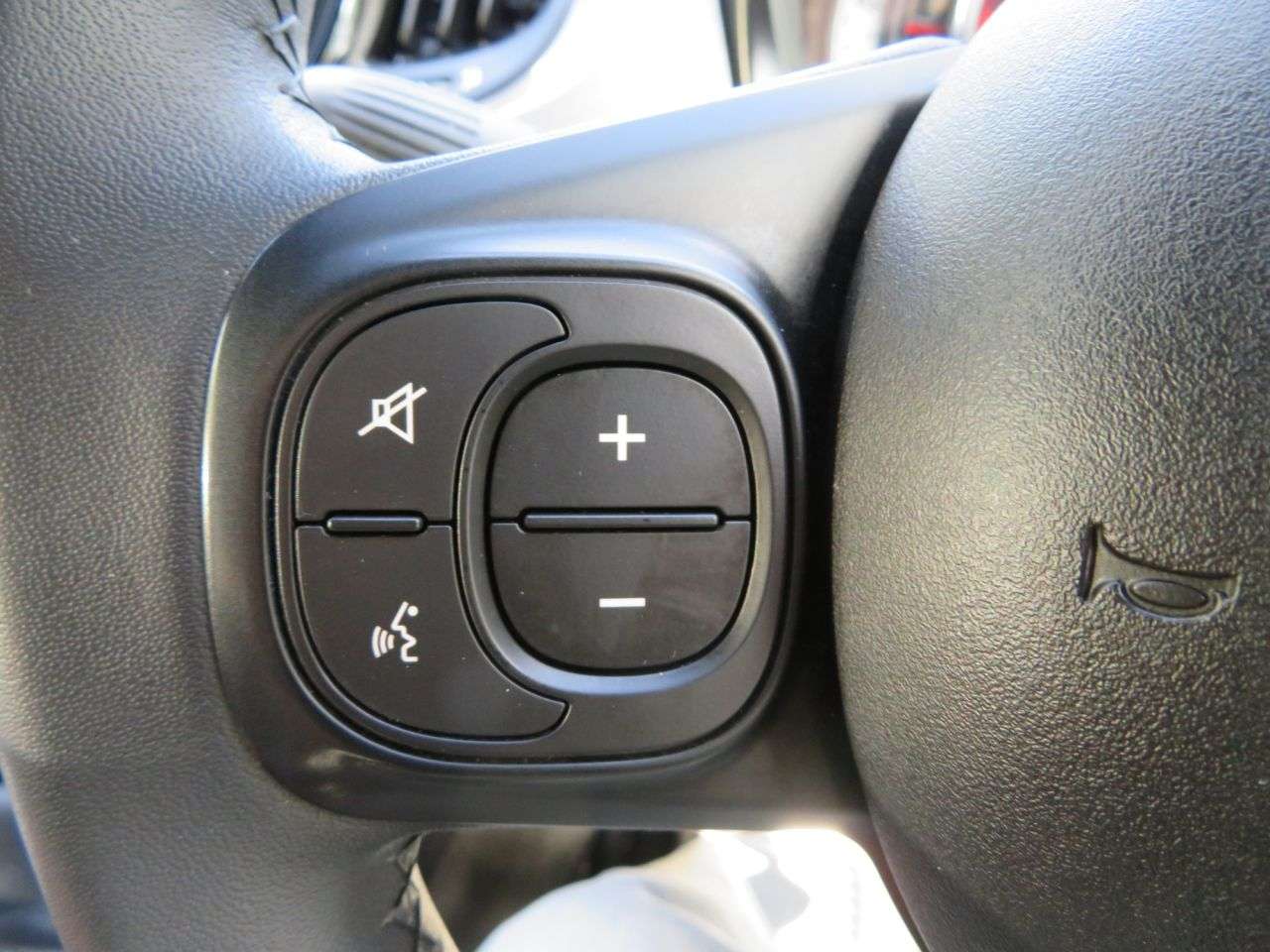2021 FIAT 500 2021 FIAT 500