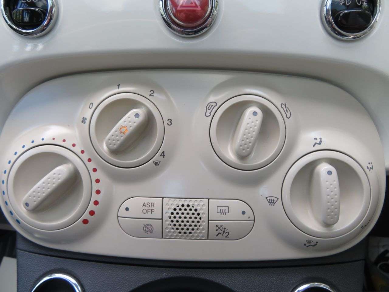 2015 FIAT 500 2015 FIAT 500