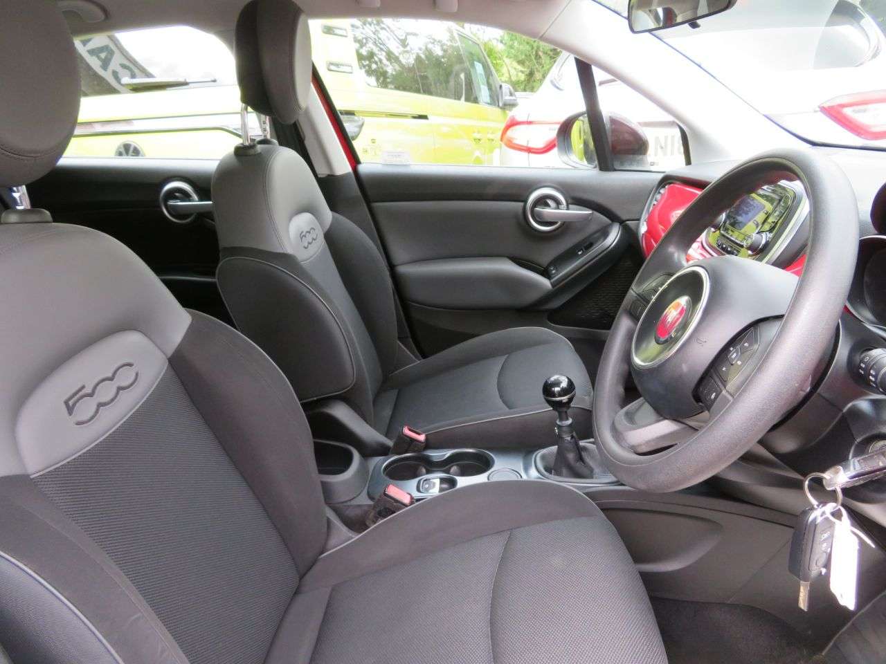 A 2015 FIAT 500X 1.6 E-Torq Pop SUV 5dr Petrol Manual Euro 6 (110 ps) CRUISE + BLUETOOTH + A A 2015 FIAT 500X 1.6 E-Torq Pop SUV 5dr Petrol Manual Euro 6 (110 ps) CRUISE + BLUETOOTH + A