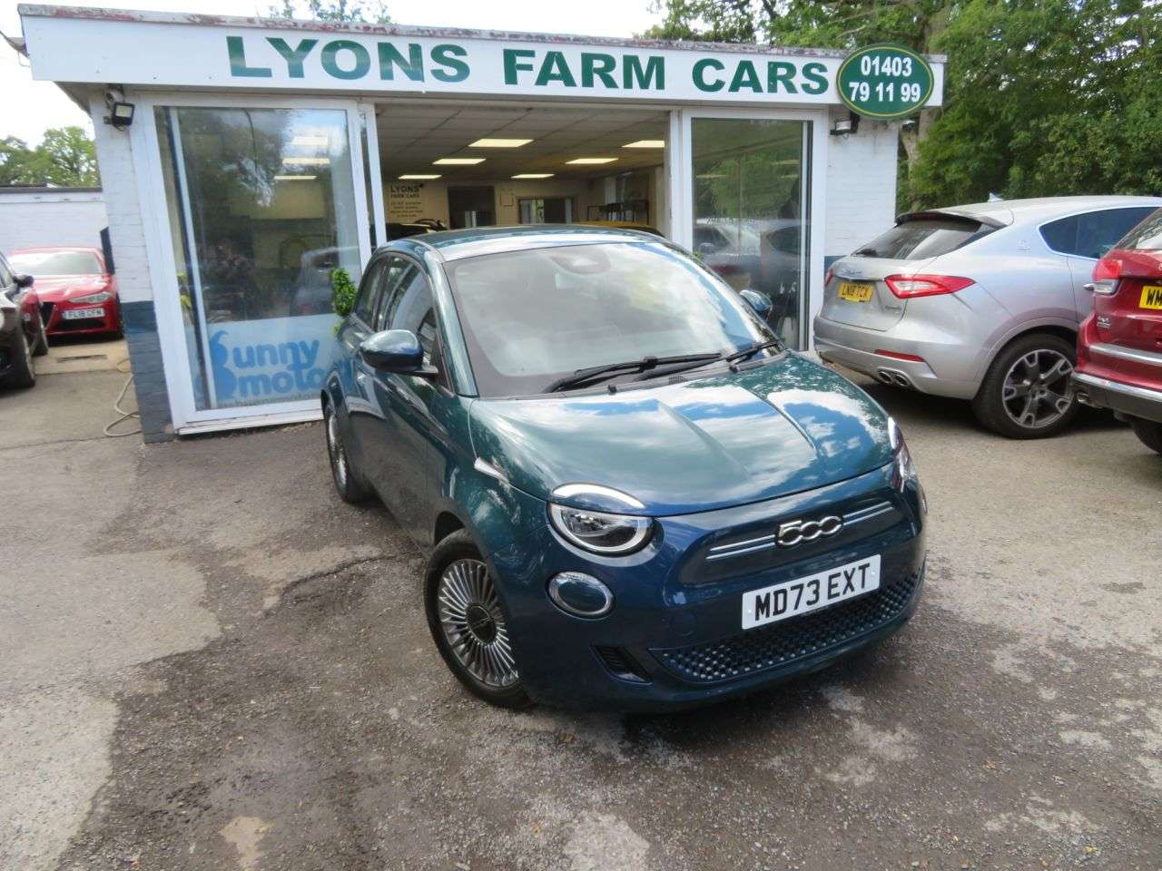 A 2023 FIAT 500E 42kWh Hatchback 3dr Electric Automatic (118 ps) WIRELESS APPLE CARPLAY / AN A 2023 FIAT 500E 42kWh Hatchback 3dr Electric Automatic (118 ps) WIRELESS APPLE CARPLAY / AN