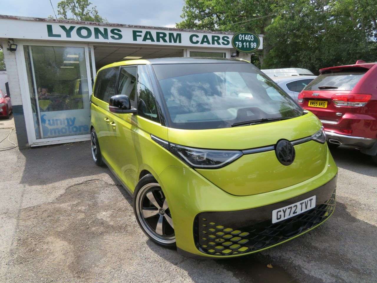 A 2023 VOLKSWAGEN ID. BUZZ Pro 77kWh 1ST Edition MPV 5dr Electric Automatic (204 ps) *UNIQUE CUSTOM BU A 2023 VOLKSWAGEN ID. BUZZ Pro 77kWh 1ST Edition MPV 5dr Electric Automatic (204 ps) *UNIQUE CUSTOM BU