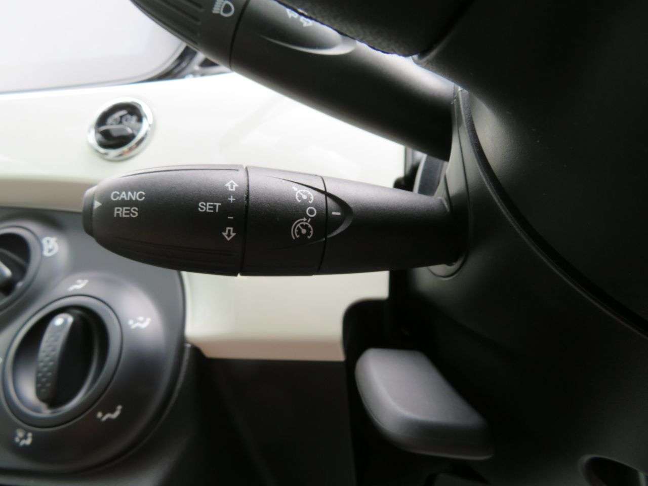 2022 FIAT 500 2022 FIAT 500